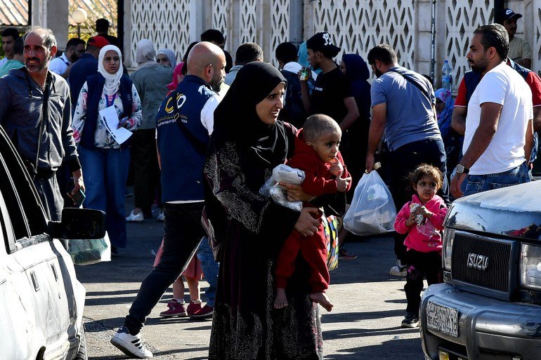 Displaced people fled Lebanon to Syria Facebook - China Xinhua News